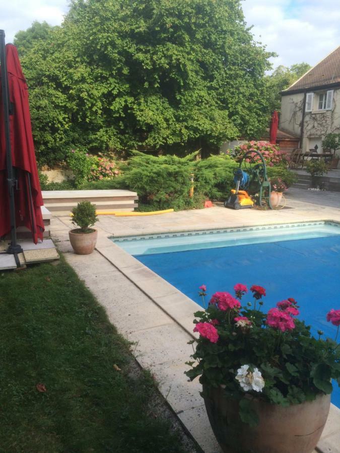 Chambres D Hotes Chez Francoise Et Michel Piscine 4 Chambres 8 Lits Chaumes-en-Brie Exterior foto