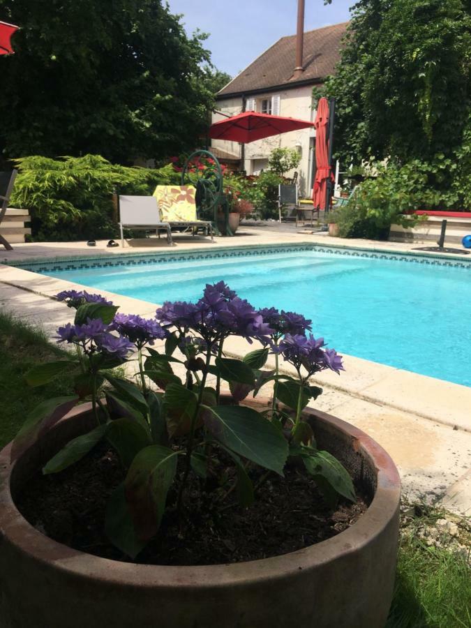 Chambres D Hotes Chez Francoise Et Michel Piscine 4 Chambres 8 Lits Chaumes-en-Brie Exterior foto